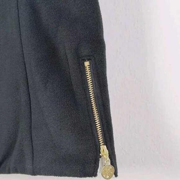 Lilly Pulitzer Brooklee reversible vest Fleece NWT - Picture 3 of 6